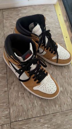Jordan 1s rookie of the year size 8.5