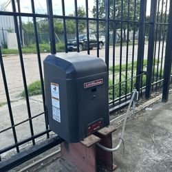 Liftmaster Gate Opener 