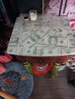 Money table