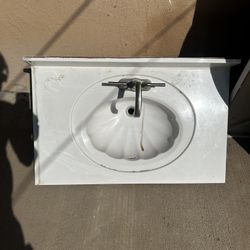 Top Vanity 