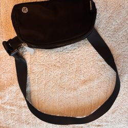 Lululemon Cross Body Bag