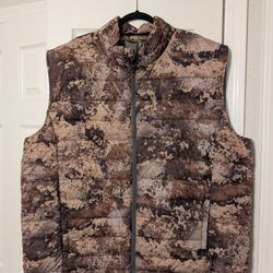 Cabela's Insulated Puffer Camo Vest - XXL