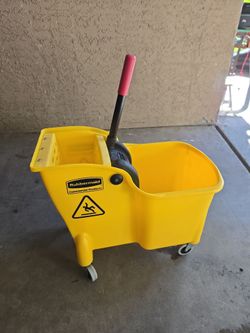 Rubbermaid Comercial Mop Bucket