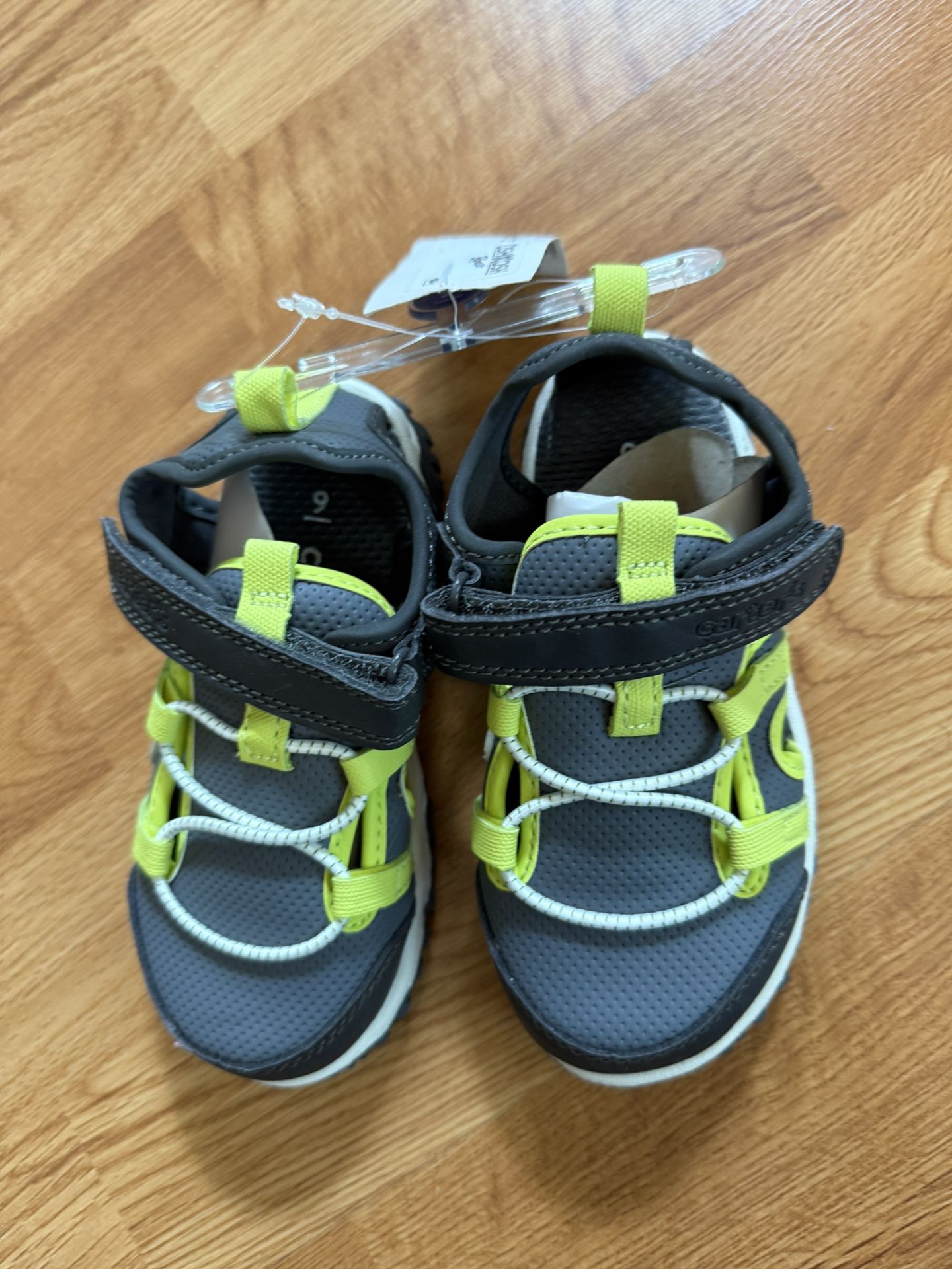 New Boys Carters Sz 9 Sandals