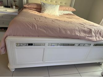 Regency California King size bed