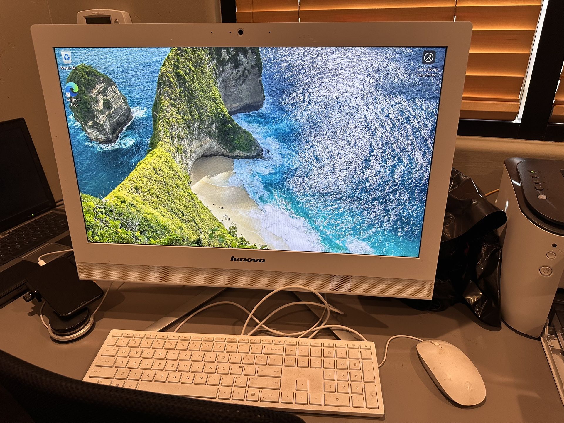 Lenovo Desktop Computer