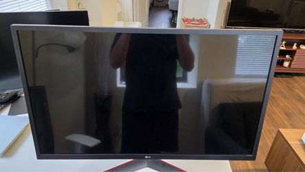 LG monitor screen