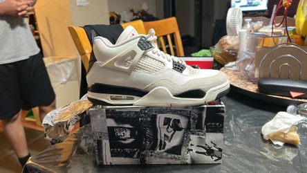 Air Jordan 4 retro og size 9.5 men