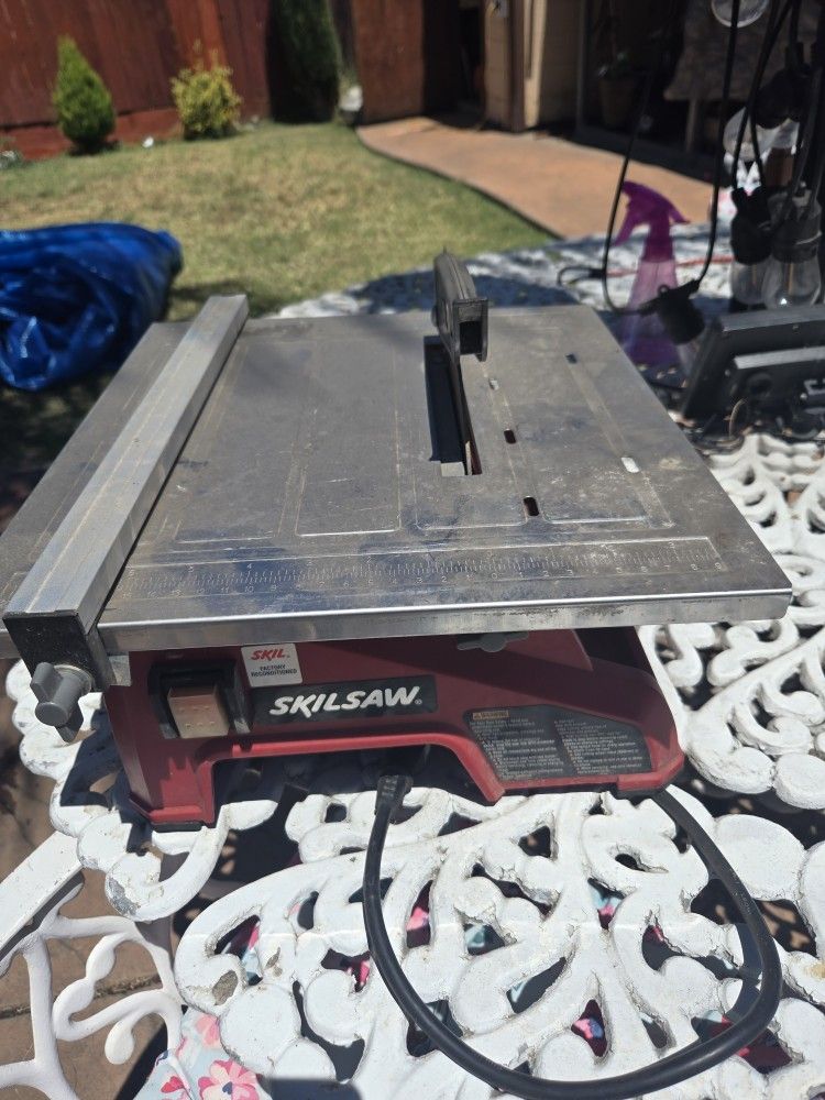 Table Skil Miter Saw
