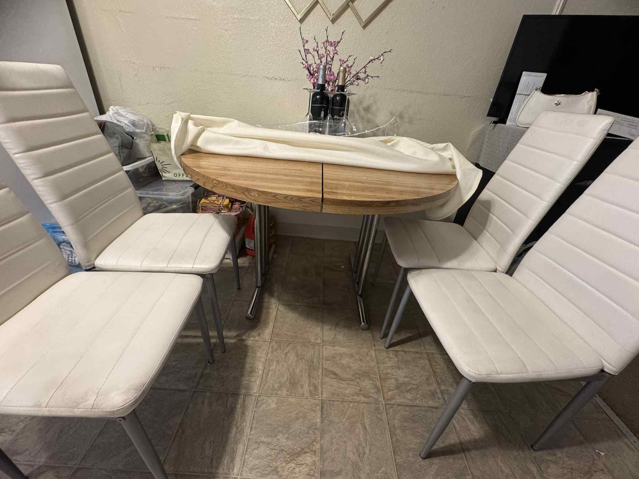 dining table ( expandable )  with chairs