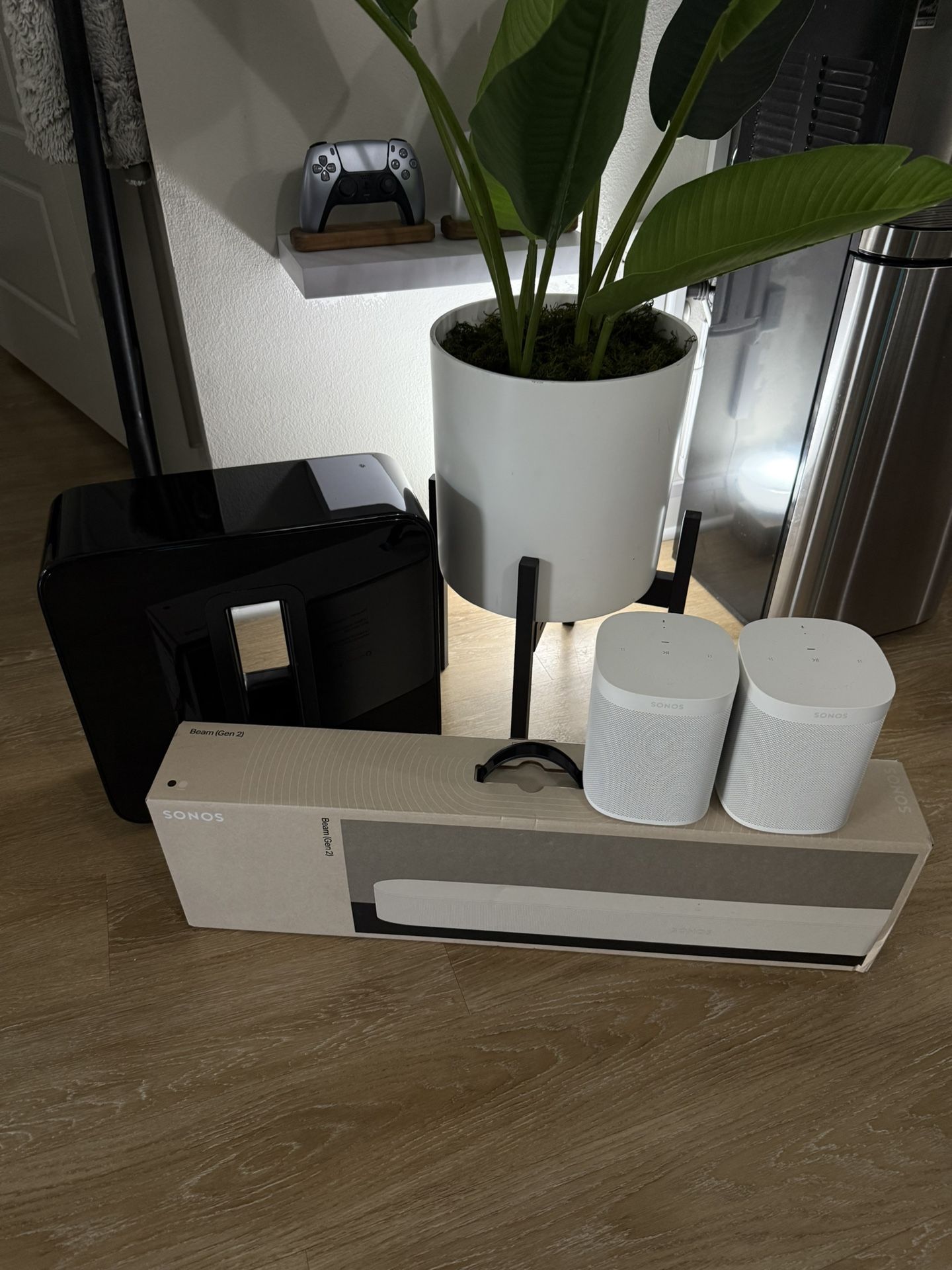 Sonos Surround Sound System (Beam Gen 2, Sonos One’s And Sub Gen 2
