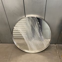 26” Round Mirror