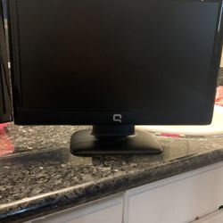 Computer Monitors No Power Cables