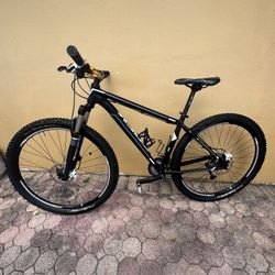 Trek 29” Mamba MTB *Re-Listed*