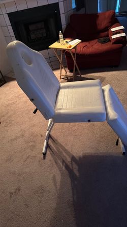 White Vinyl Massage Table/Chair with Folding Frame