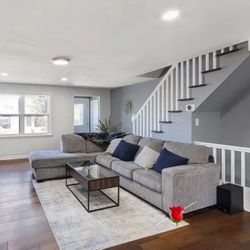 2 Piece Light Gray Sectional Couch Chaise👍 Brand New 🌟 Fast Delivery 🚚 