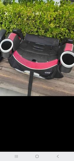 Booster seat red and black