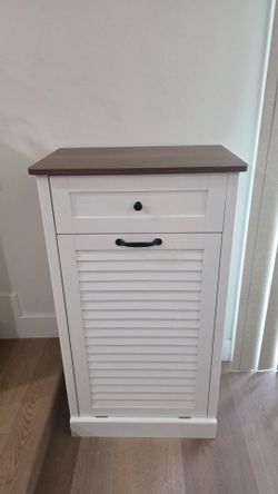 Trash bin cabinet