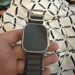 Apple Watch Ultra 2 GPS+Celluar