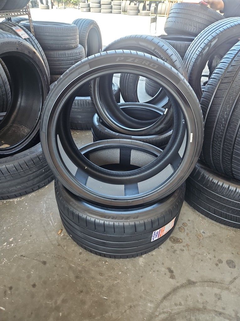 285/30/22 Pirelli Pzero Tires 285 30 22