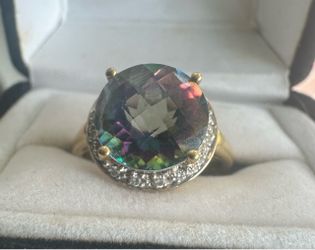 18k yellow gold mystic topaz and diamond ring