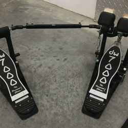 DW 7000 Double Kick Pedal!