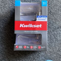 Kwikset Bed And Bath Satin Lock set
