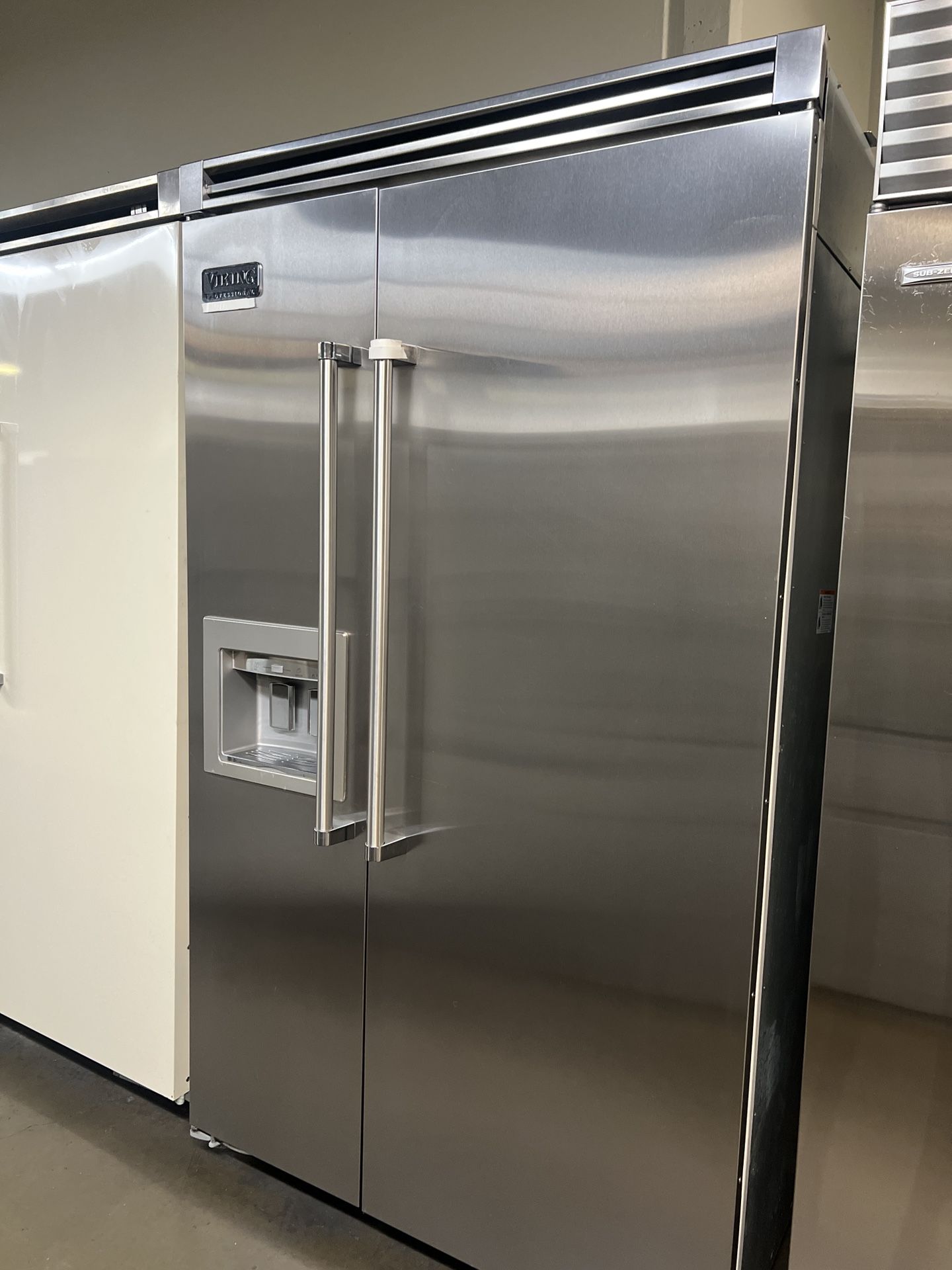 VIKING 48”WIDE BUILT IN STAINLESS STEEL SIDE BY SIDE REFRIGERATOR