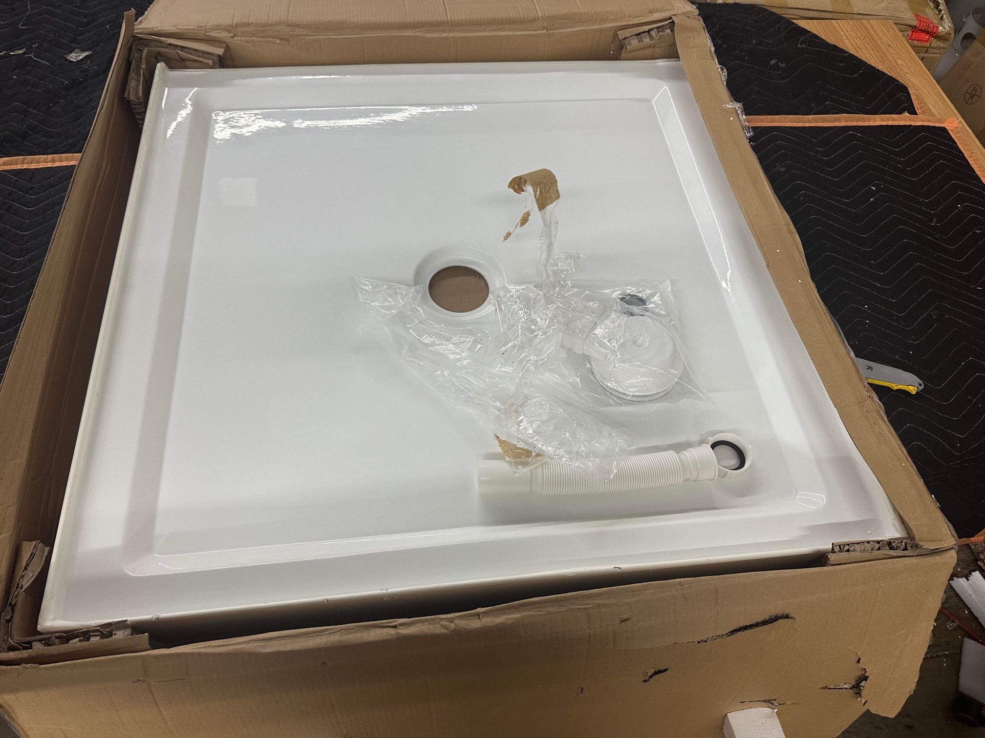 36" x 36" Shower Base Single Threshold Center Drain Shower Pan in White