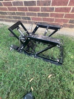 Motorcycle jack