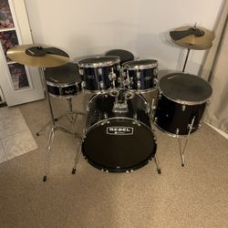Drum Set (Rebel by Mapex)