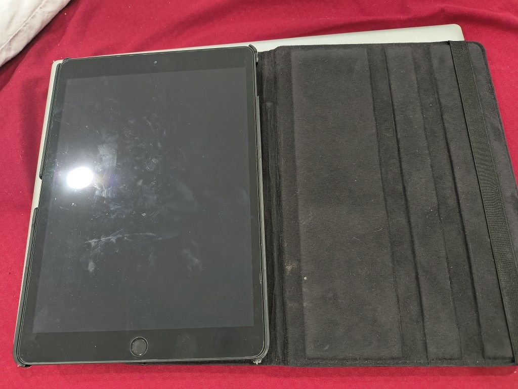 Apple Tablet $100