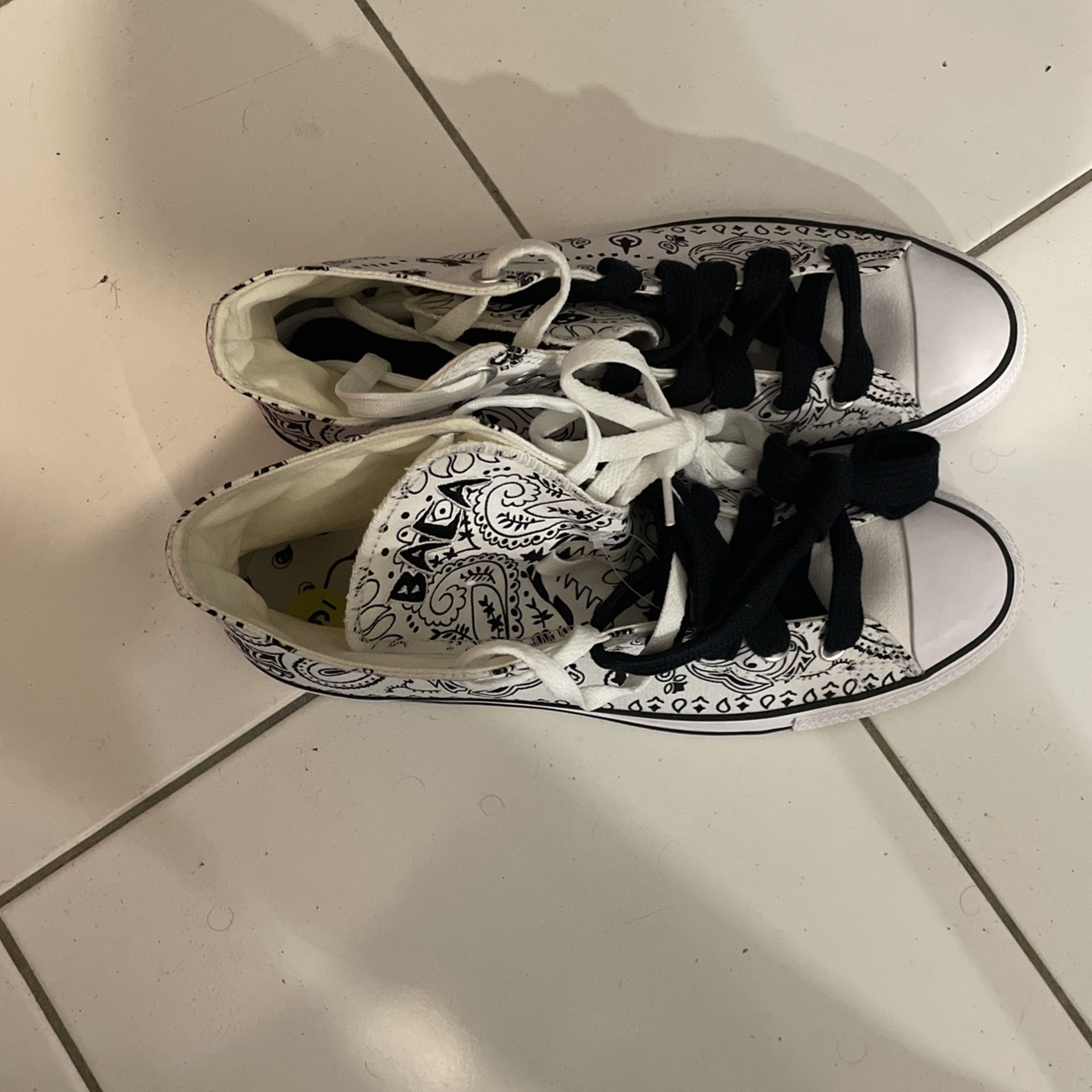 New Men Size 9 Converse All Star Paisley