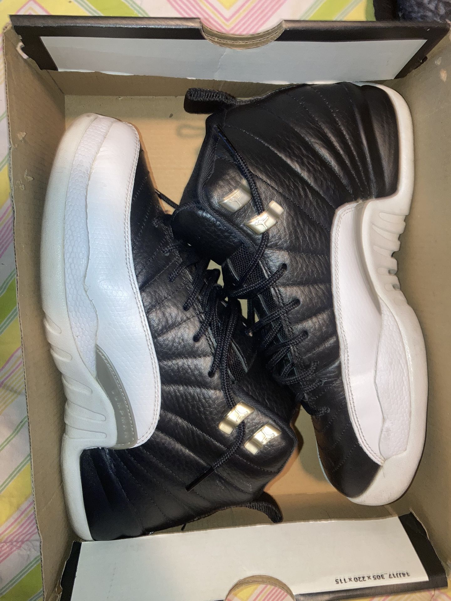 Jordan 12s Size 7y