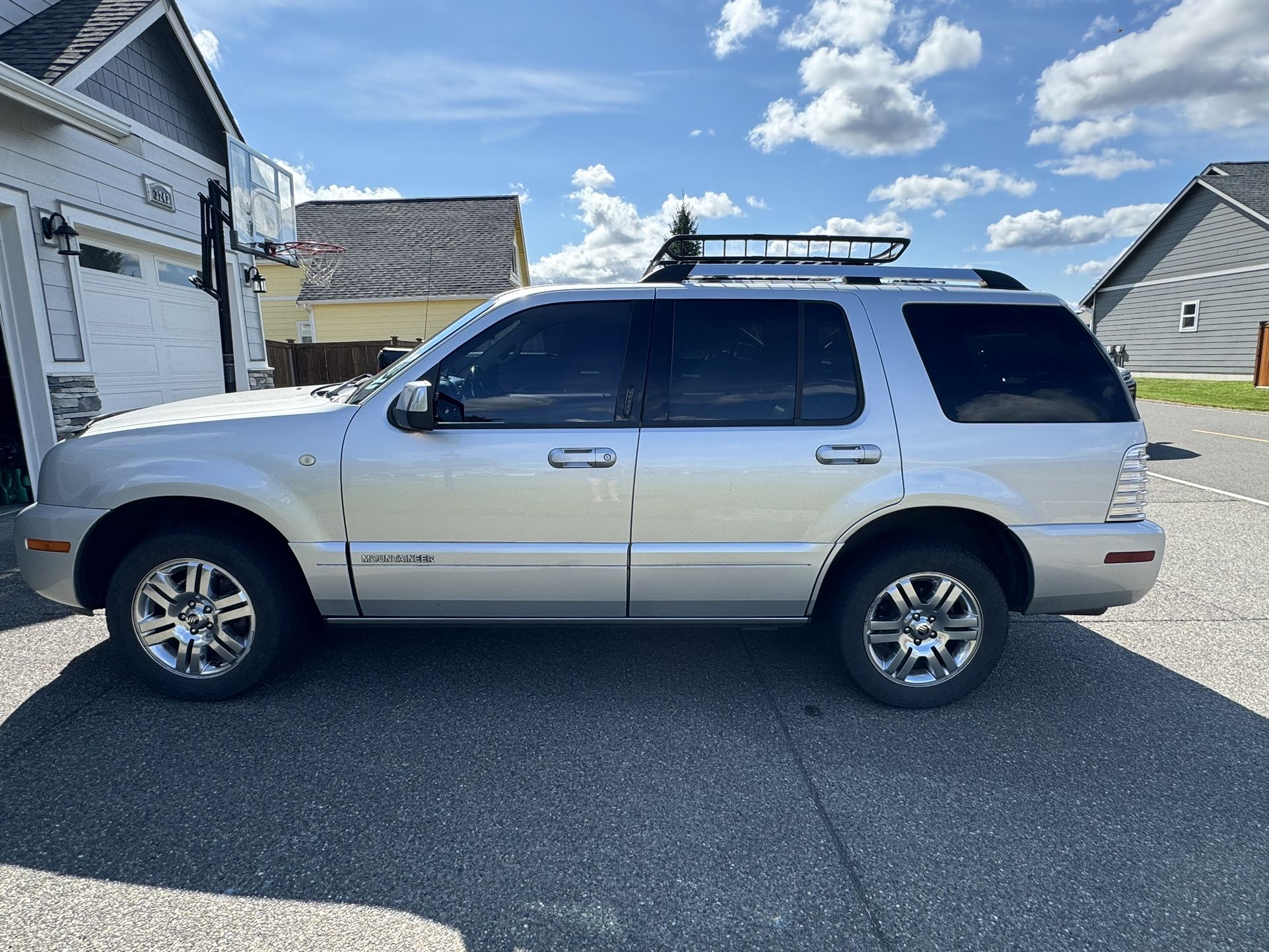 2010 Mercury Mountaineer