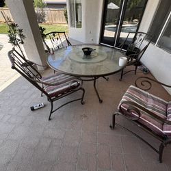 Patio Table/Chair Set