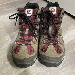 Merrell Hiking boots size 7