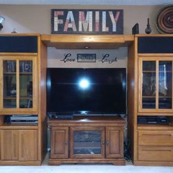 Large Beautiful-solid Oak Entertainment Center