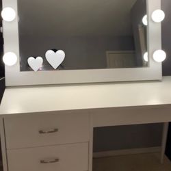 Vanity Mirror With Desk