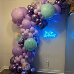 backdrop arch, backdrop decor, balloon arch