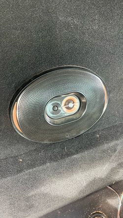 Infiniti speakers with 2 12 subs for single cab