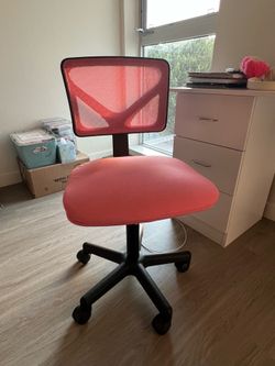Desk chair