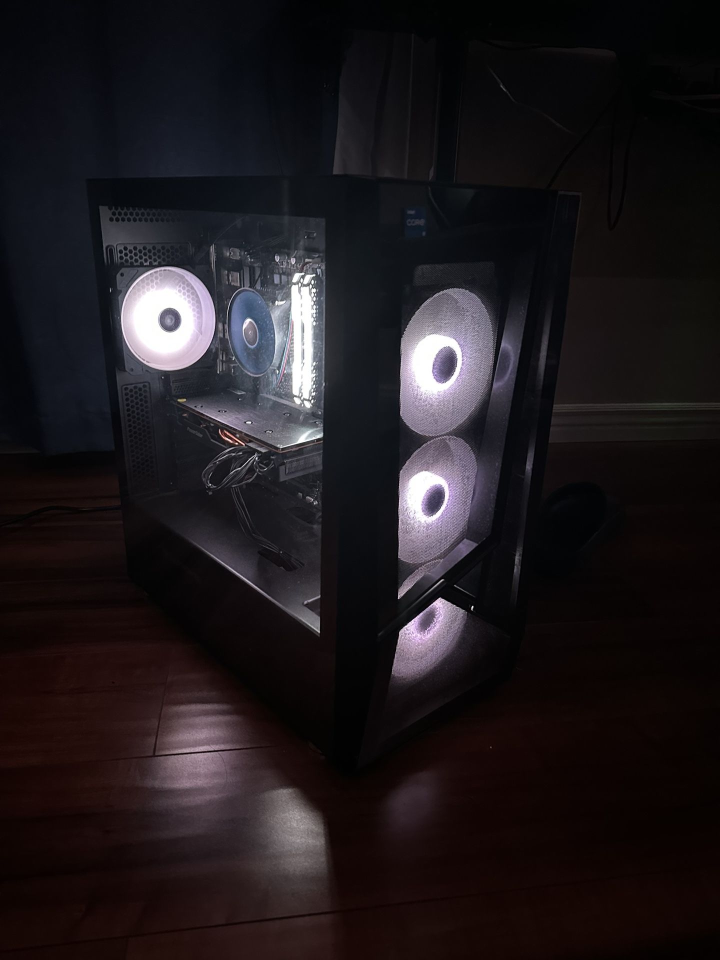 Mid Tower Gaming Pc