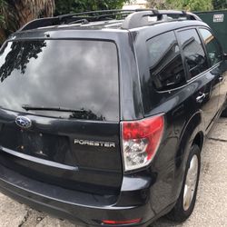 2009 Subaru Forester 4x4 Clean Title  Only 14300 Miles 