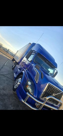 2015 VOLVO