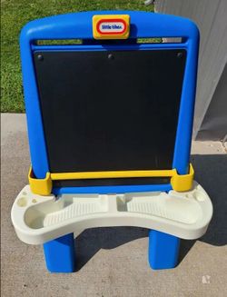 Vintage Little Tikes Art Easel