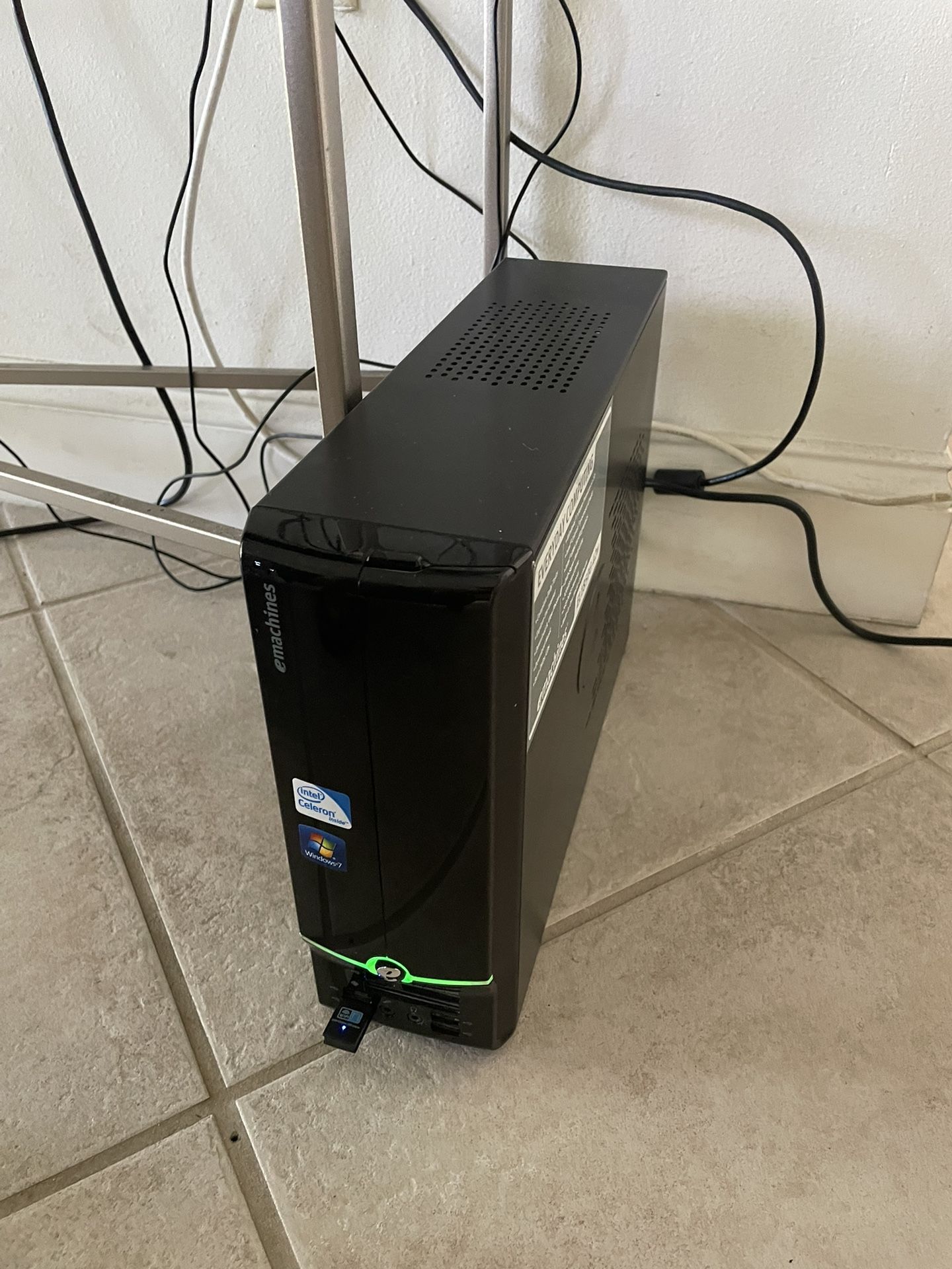 eMachines EL1850G-42W SFF Intel Celeron E3400 2.6GHz 2GB RAM CIB COMPLETE