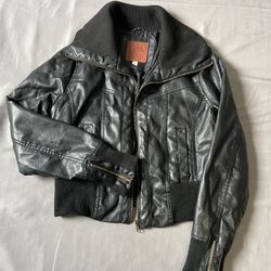 Beverly Hills polo club Black leather jacket