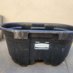 Rubbermaid tub. Cold plunge pod