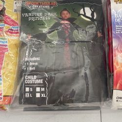 Costumes 